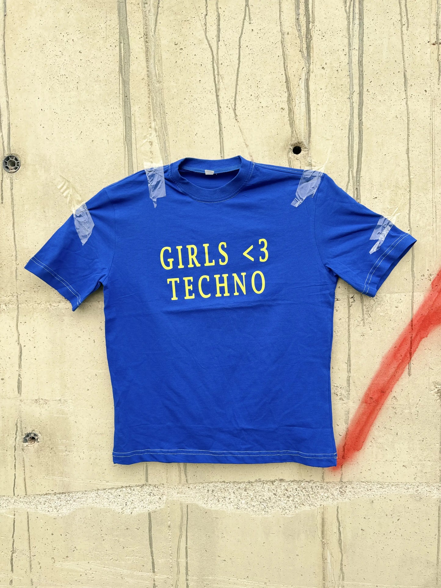 girls / boys love techno