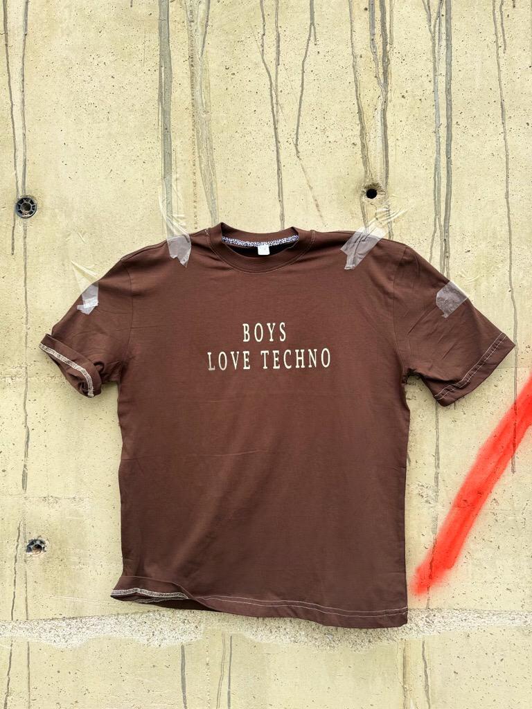 girls / boys love techno